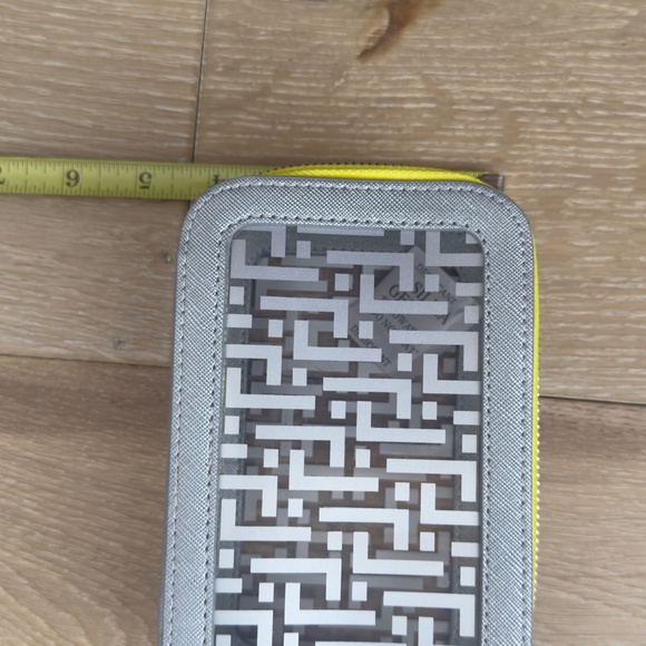 Trinny London Jubilee Small Travel Makeup Bag NWOT - Picture 9 of 9